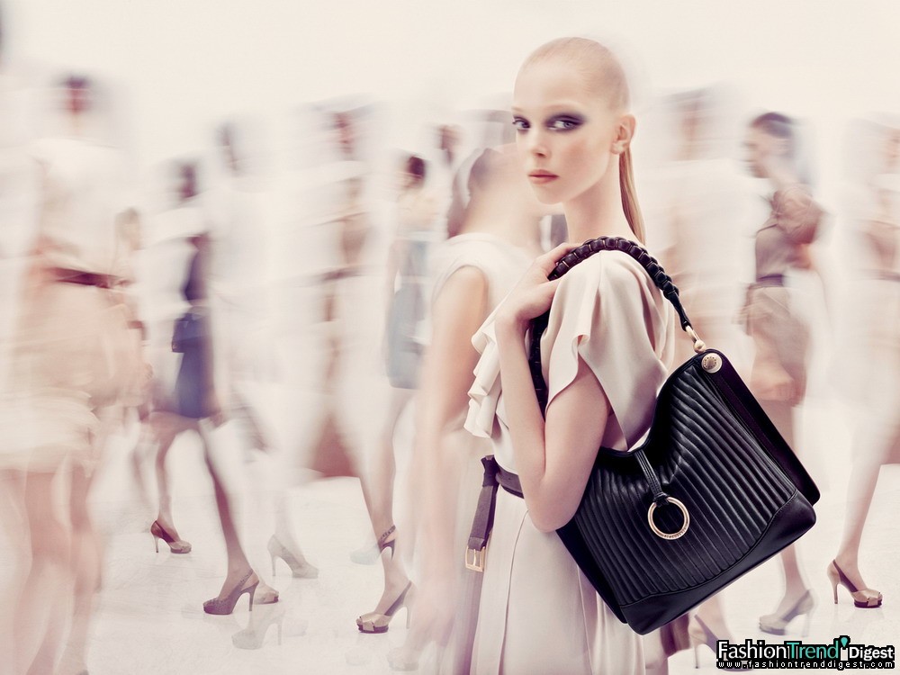 BCBG MAX AZRIA 2008ﶬVDƬ